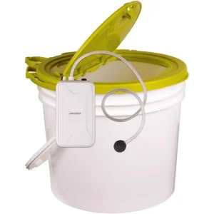 Tools.3.5 Gallon Insulated Bait Bucket and Waterproof Portable Aerator Combo Pack, Complete Kit, Chartreuse/White